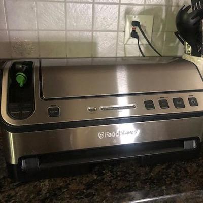 Foodsaver vacuum sealer