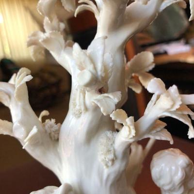 Beautiful Nymphenburg White Porcelain China Cherubs Around Tree