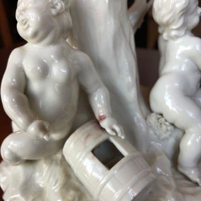 Beautiful Nymphenburg White Porcelain China Cherubs Around Tree