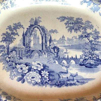 Beautiful Antiquarian Blue and White Porcelain Platter