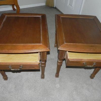 LOT 7  BROYHILL MATCHING END TABLES