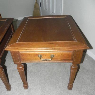 LOT 7  BROYHILL MATCHING END TABLES