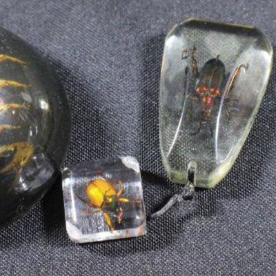 LOT#112: Bug/Insect Pendent & Paperweight Lot