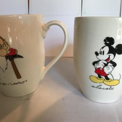 Lot #136 Set of 5 Hallmark Disney Coffee Mugs