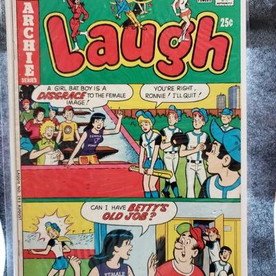Lot: 64 Archie Series Comics: No. 293 AUG  