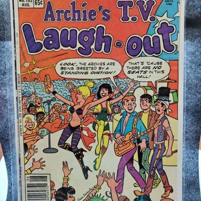 Lot: 67 Archie Series Comics: No. 102 AUG 