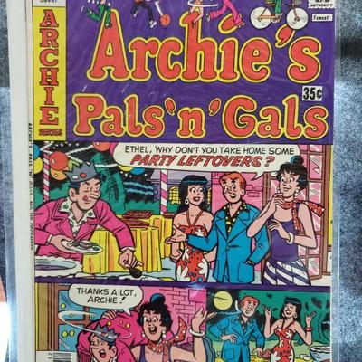 Lot: 74 Archie Series Comics: No. 119  DEC