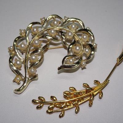 Vintage MCM Brooch & Stick Pin, Pearls, Gold Tone 
