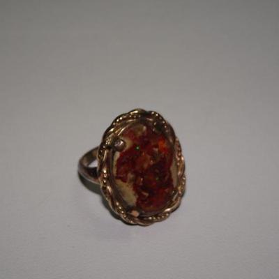 Gorgeous Gold Tone Stone Ring (Great Fall Colors)