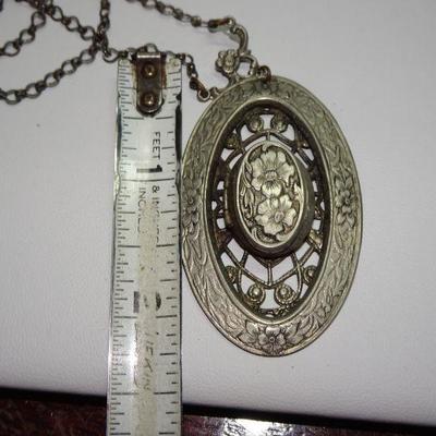 Victorian Style Locket Pendant (Love this!) 