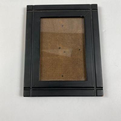BLACK WOODEN PICTURE FRAME 4x6