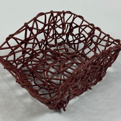MAUVE BASKET