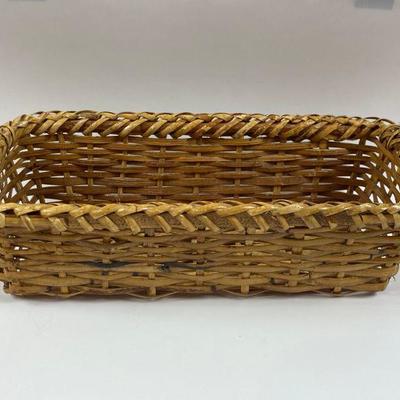 RECTANGULAR WICKER BASKET WITH HANDLES 
