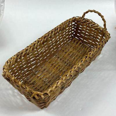 RECTANGULAR WICKER BASKET WITH HANDLES 
