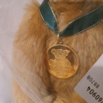 B53: Steiff Mohair Bear w/ Medallion