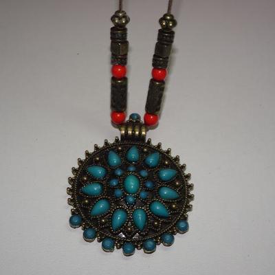 Turquoise Color Southwestern Style Pendant Necklace, Statement Piece 