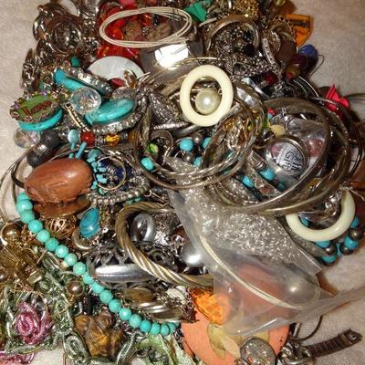 HUGE Jewelry Bag, Baubles & Beads - Lot B10