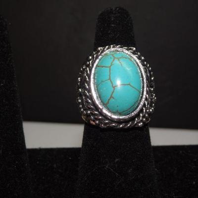 Country & Western Style Turquoise Color Ring, Silver Tone 