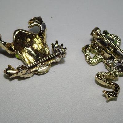 2 Little Frog Pins 