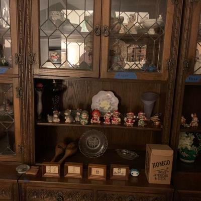 Curio cabinet 2