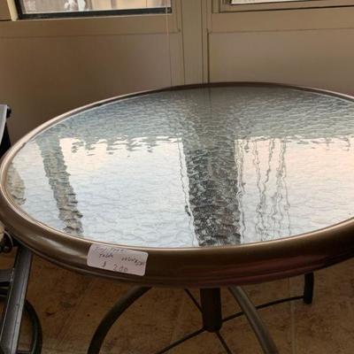 Tropit one Glass Table