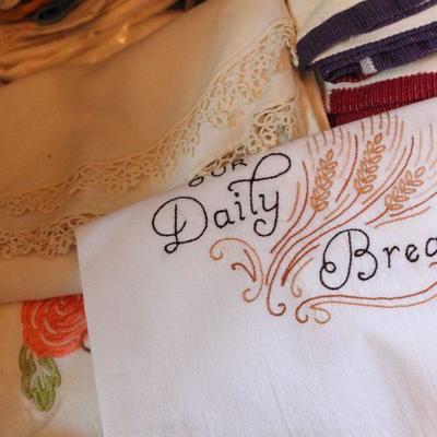 Lot 57 Vintage Linens, Napkins, Hand Towels, Placemats & More