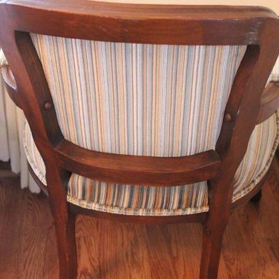 Lot 61 Pair of Vintage Arm Chairs