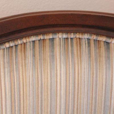 Lot 61 Pair of Vintage Arm Chairs