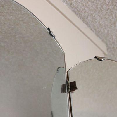 Lot 86 Vintage Trifold Vanity Mirror