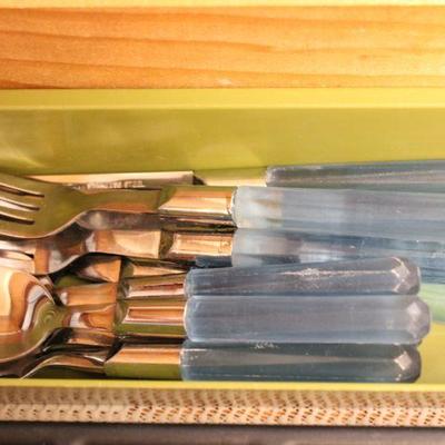 Lot 102 Oneida Community Flatware