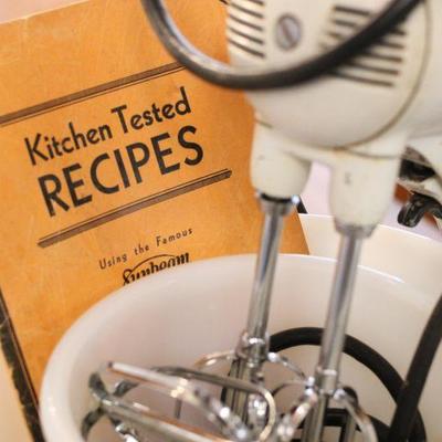 Lot 105 Vintage Sunbeam Mixmaster & Utensils
