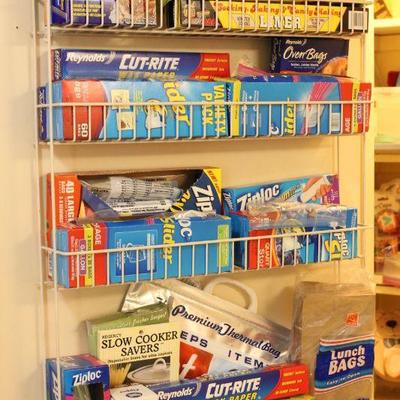 Lot 130 Household Essentials & Organizer