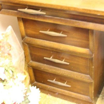 Lot 136 Mid-Century Sewing Desk/Table