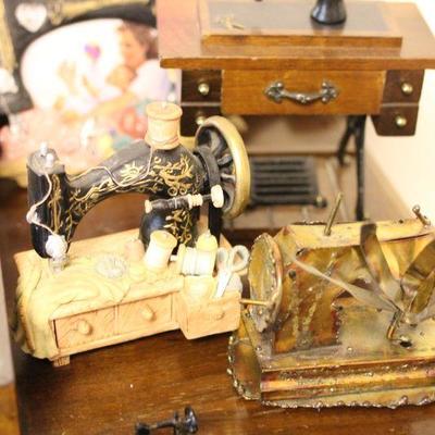 Lot 140 Vintage Collectible Figurines