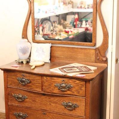 Lot 157 Antique Dresser w/ Mirror
