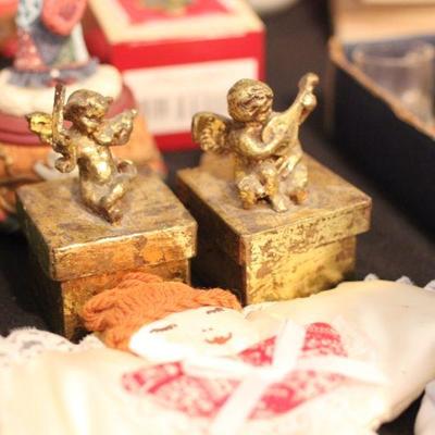 Lot 163 Christmas Lot (2)