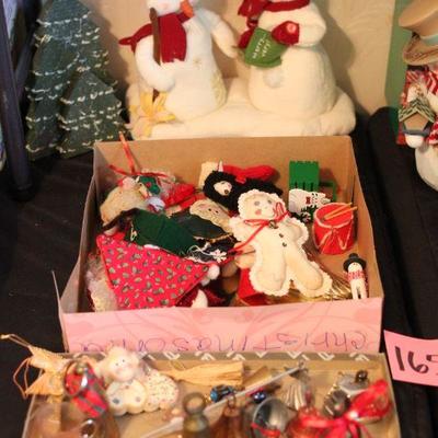 Lot 165 Christmas Lot (4)