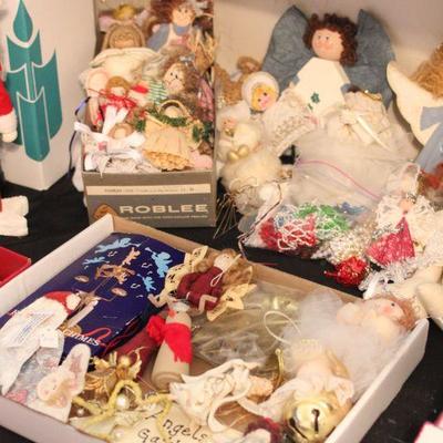Lot 165 Christmas Lot (4)