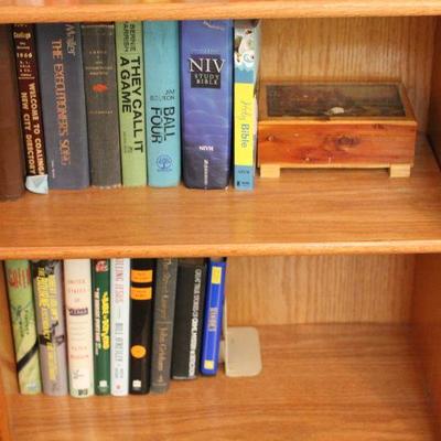 Lot 178 Books, Contents of Shelves (2)