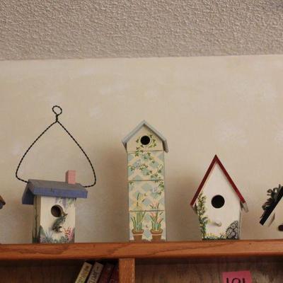 Lot 179 Lot of Birdhouses (2)