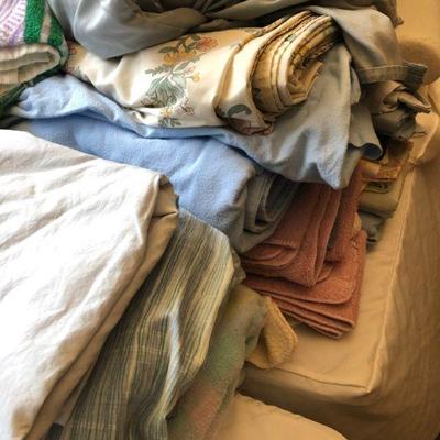 Lot 190 Linen Lot