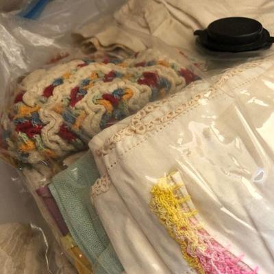Lot 191 Vintage Linen Lot in Space Saver Bag