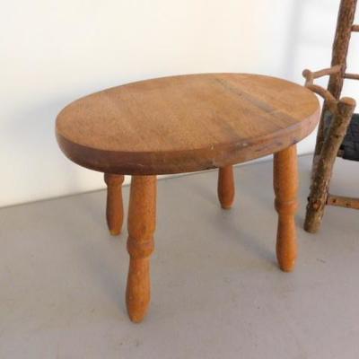 Vintage Primitive Twig Shaker Chair and Foot Stool for Large Dolls or Plush Collectibles 22