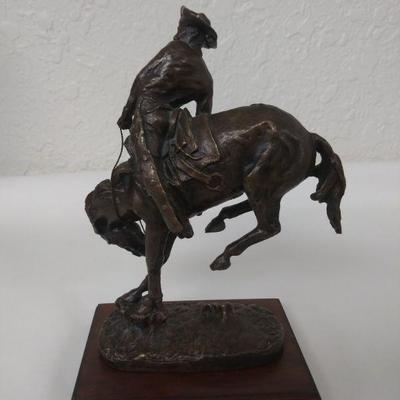 Fredrick Remington Bronze Sculpture "The Outlaw"