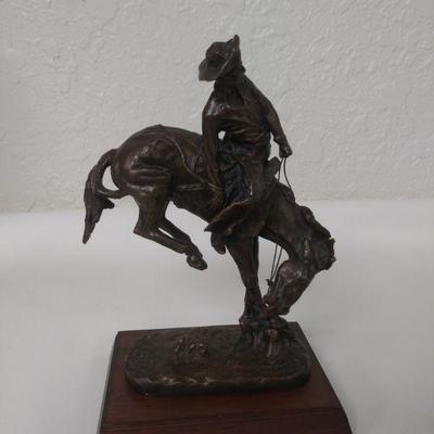 Fredrick Remington Bronze Sculpture "The Outlaw"