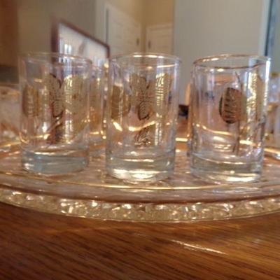 LOT 170 GOLD TRIMMED GLASSWARE