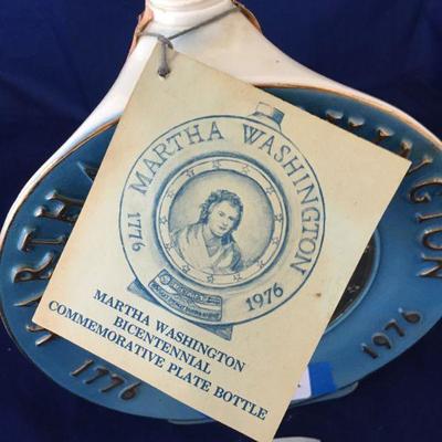 Jim Beam Martha Washington Plate Bottle (B280)