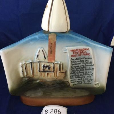 Jim Beam Professional Football Hall of Fame Decanter (B286)