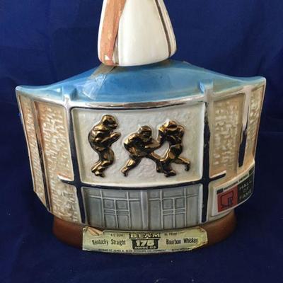Jim Beam Professional Football Hall of Fame Decanter (B286)