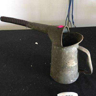 Vintage Oil Tin 1 (B299)